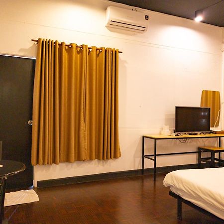 Go Inn Thapae - โก อินน์​ ท่าแพ Чиангмай Экстерьер фото
