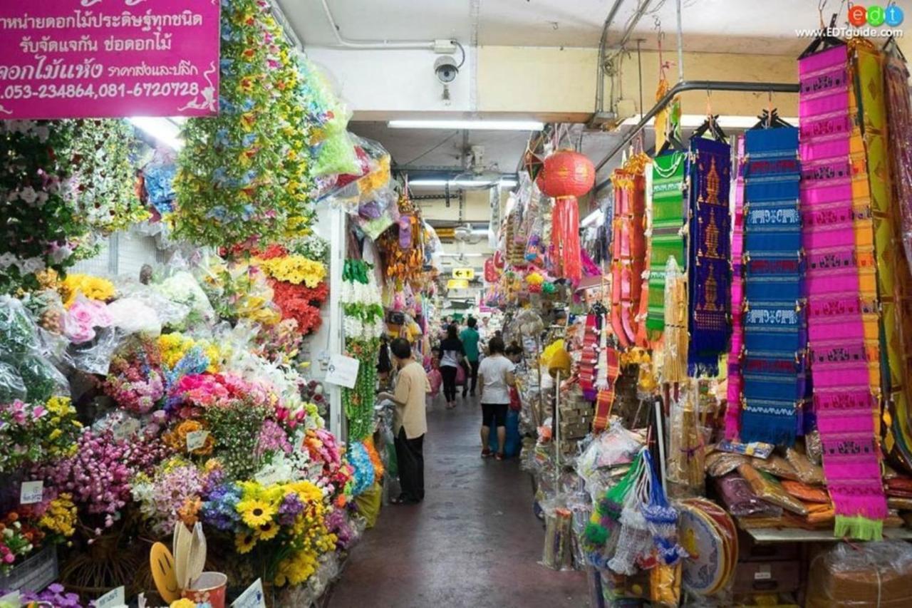 Go Inn Thapae - โก อินน์​ ท่าแพ Чиангмай Экстерьер фото